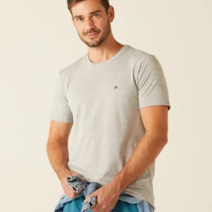 camiseta cara sem graça.